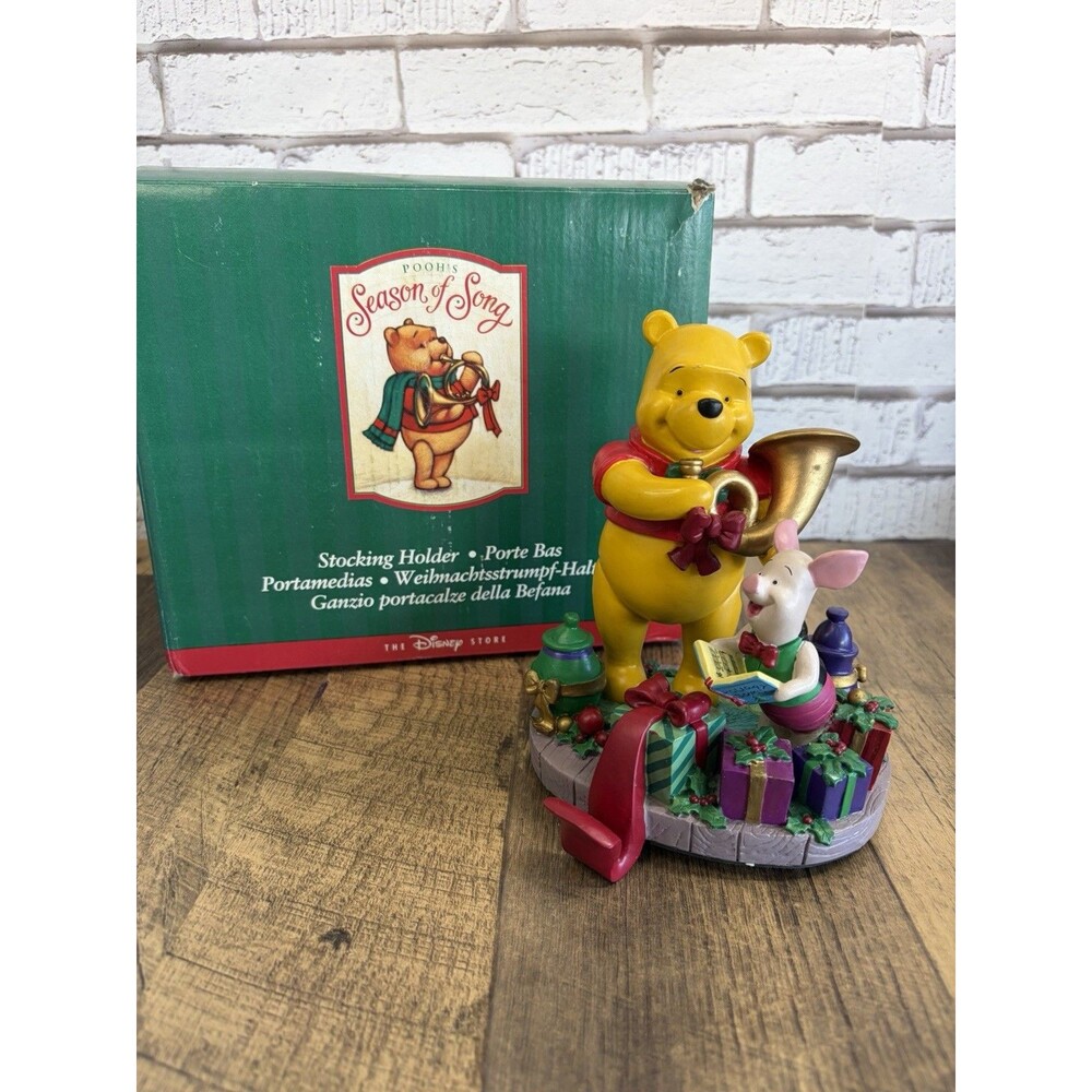 VINTAGE DISNEY WINNIE THE POOH & FRIEND CHRISTMAS STOCKING HANGER 1997 NOB